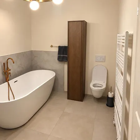 Spacious In Lindenthal *